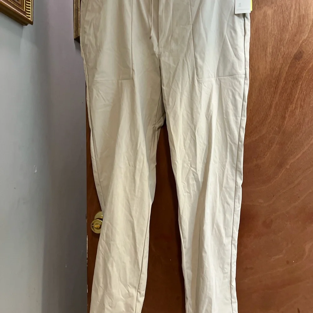 All in Motion Mem’s Commiter Pants 38 by 32 NWT